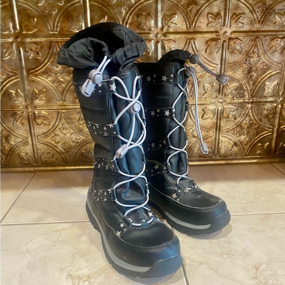 Lands’ End youth snow boots